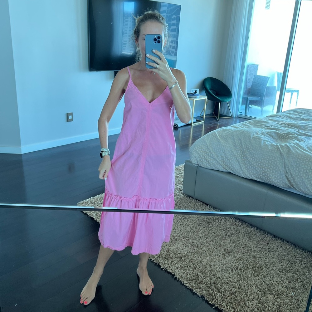 Dress Warehouse